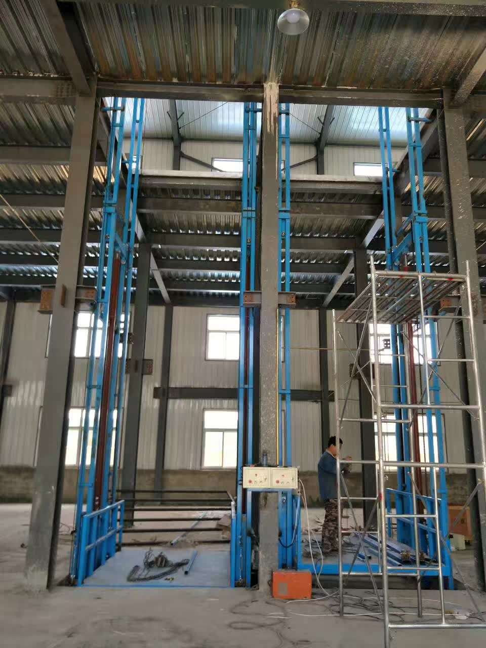 液压升降货梯